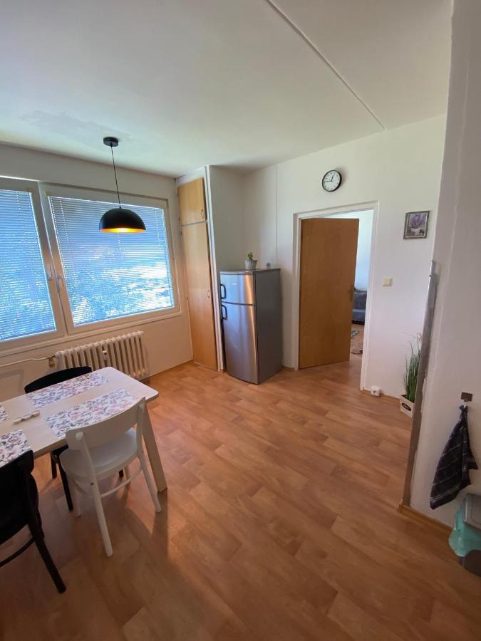 Klidny Byt Na Okraji Trutnova Apartment Luaran gambar