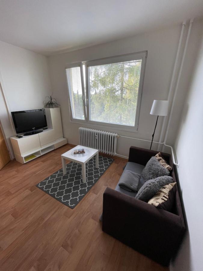 Klidny Byt Na Okraji Trutnova Apartment Luaran gambar