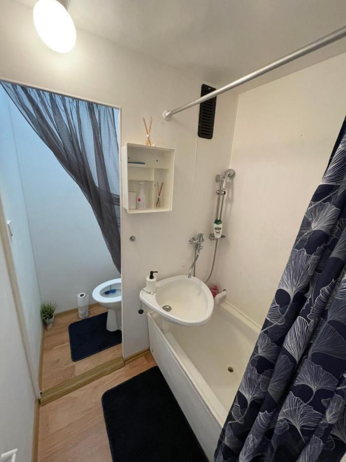 Klidny Byt Na Okraji Trutnova Apartment Luaran gambar